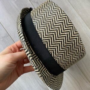 RUDSAK Black and Cream Patterned Hat